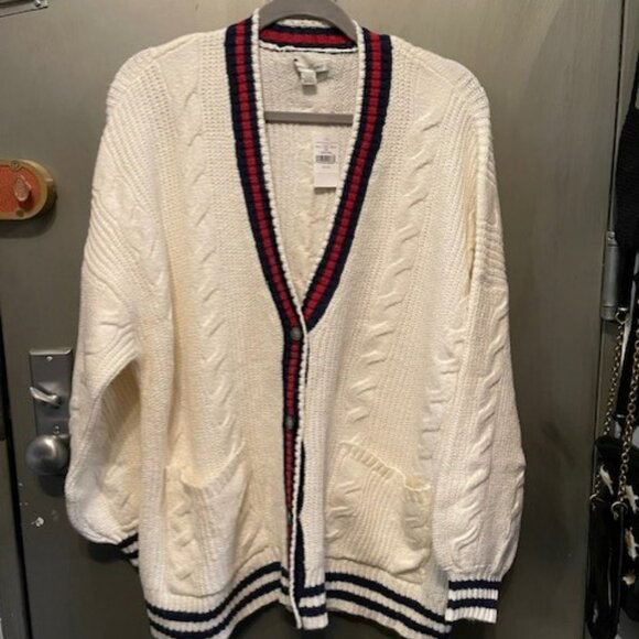 Retro Oversized Cable Knit Button-Up Cardigan - Picture 6 of 16